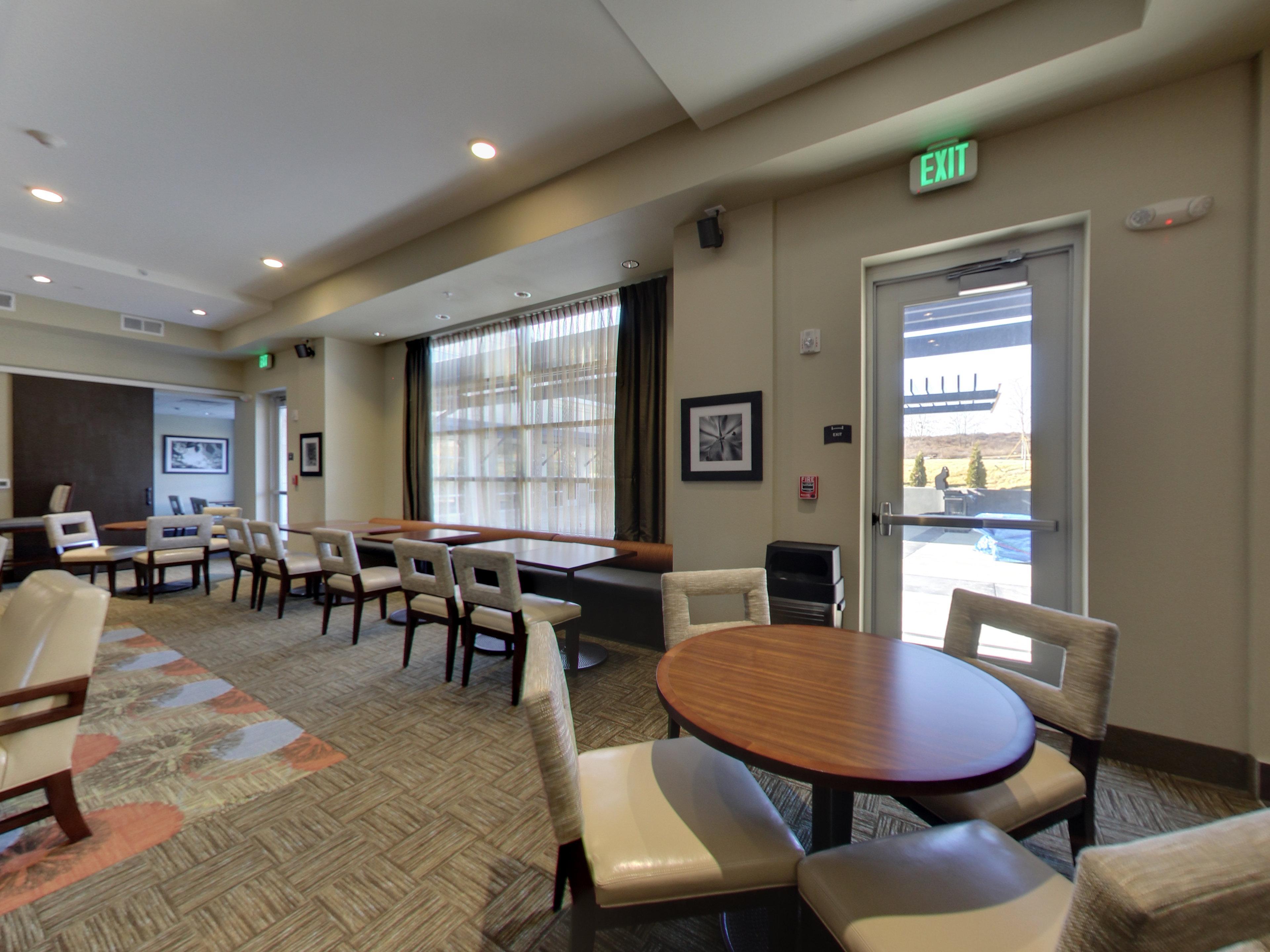 Staybridge Suites - Madison - Fitchburg Extérieur photo